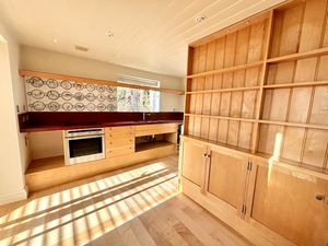 Photo 2- click for photo gallery